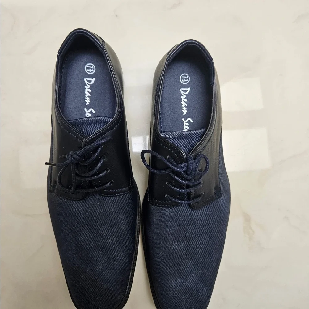 Dream Seek Classic Dress Shoes Men’s 7.5 Navy Lace-Up Black Lace Area